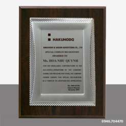 Bảng vinh danh màu bạc 23cm x 28cm