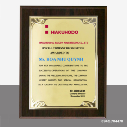 Bảng vàng vinh danh nhân viên