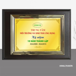 Biểu trưng gỗ đồng lưu niệm