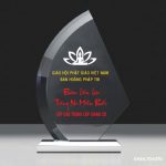 Quà tặng tăng ni Miền Bắc lưu niệm