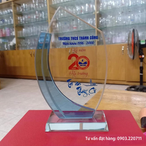Kỷ niệm chương 20 năm hội ngộ