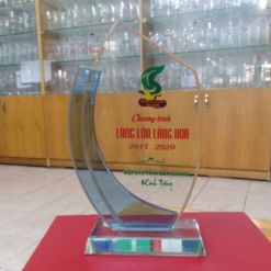 Alternative view of Quà tặng tri ân tấm lòng vàng