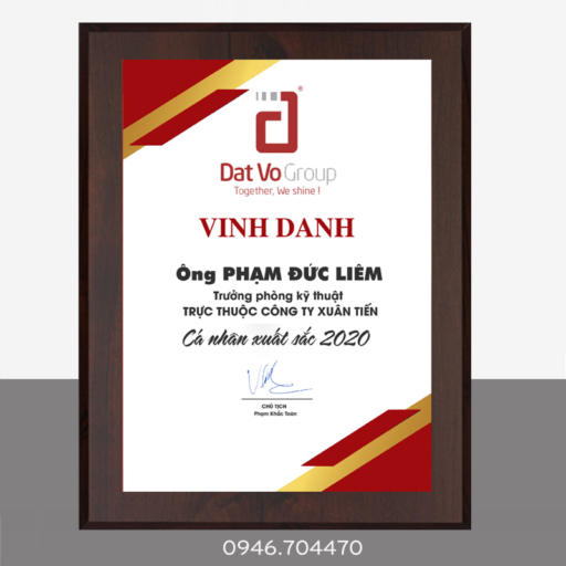 Bảng vinh danh nhân viên bạch kim
