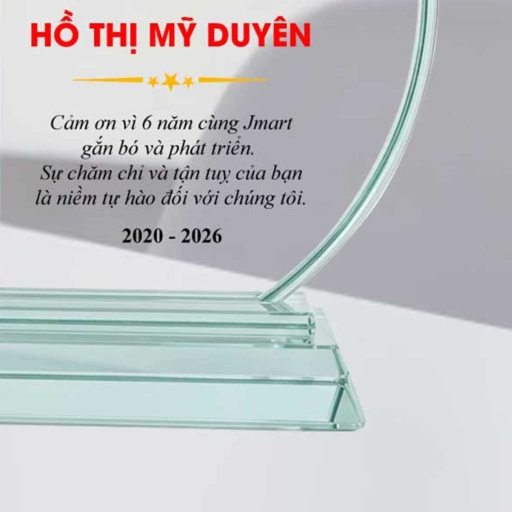 Alternative view of Kỷ niệm chương tri ân nhân viên gắn bó và tận tụy