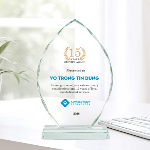 Kỷ niệm chương khen thưởng cá nhân 15 năm gắn bó và cống hiến phù hợp doanh nghiệp lĩnh vực phân phối công nghệ bán lẻ