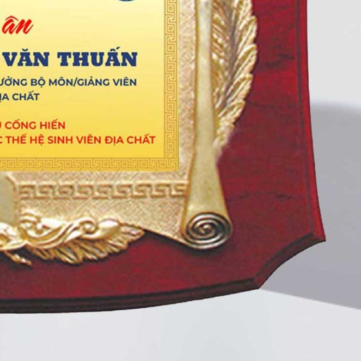 Alternative view of Kỷ niệm niệm chương gỗ tri ân trong hoạt động giáo dục