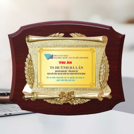 Kỷ niệm chương tri ân cống hiến trong những hoạt động giáo dục